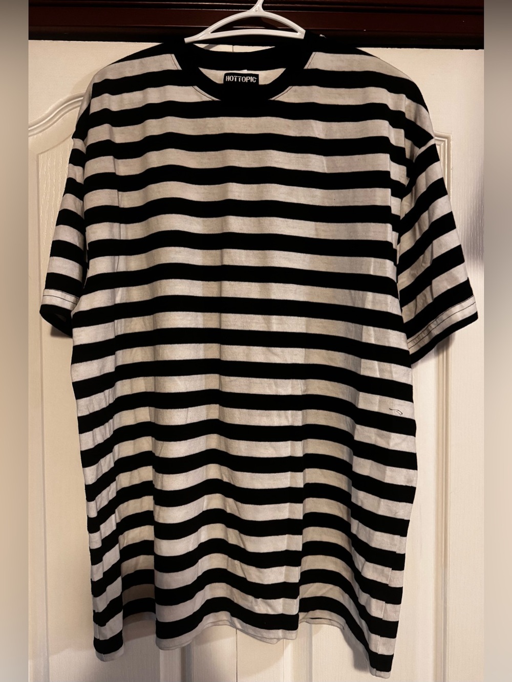 Hot Topic Striped T-shirt